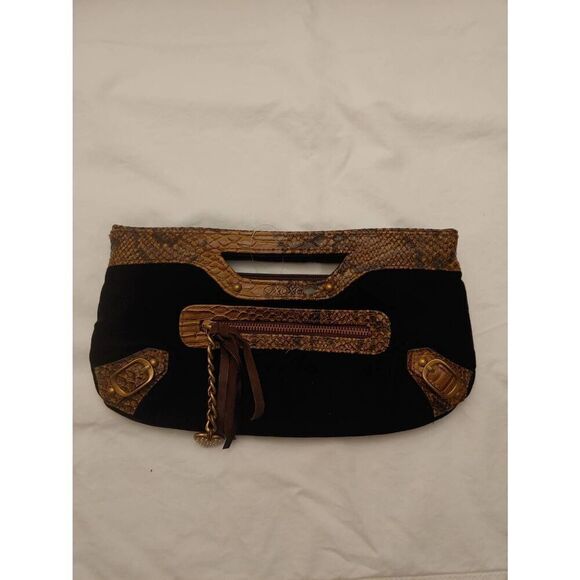 XOXO Women's Brown Plush Velvet Handbag - Picture 1 of 11